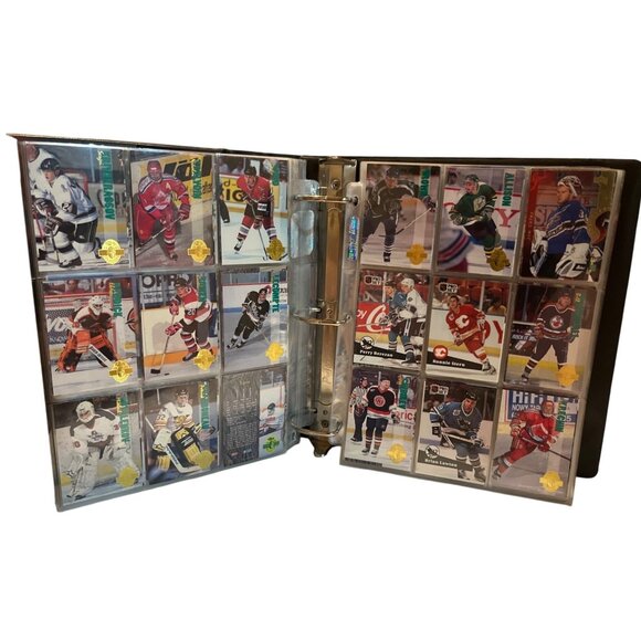 VTG Card Binder w/ Assorted Basketball & Hockey Cards, approx 609 cards - Picture 6 of 13